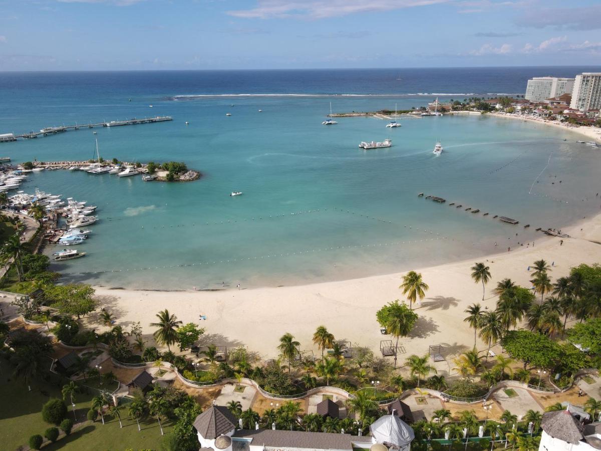 Ocho Rios Sandcastles A19 Εξωτερικό φωτογραφία